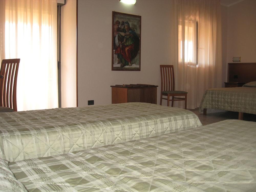 Pausania Inn Tempio Pausania Zewnętrze zdjęcie