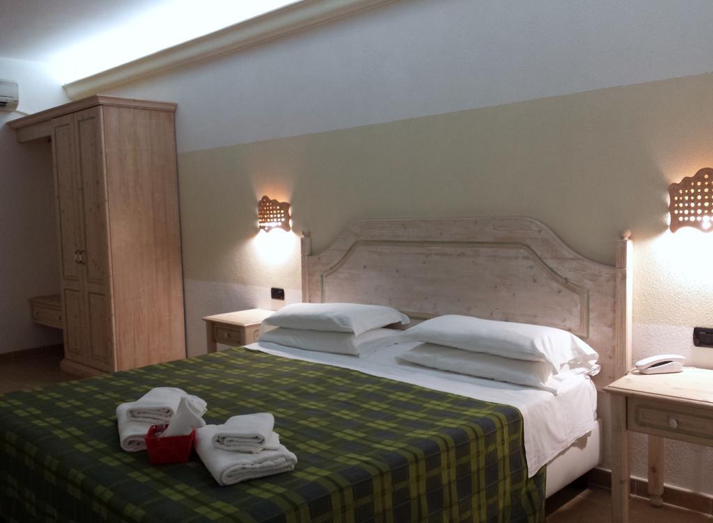 Pausania Inn Tempio Pausania Zewnętrze zdjęcie