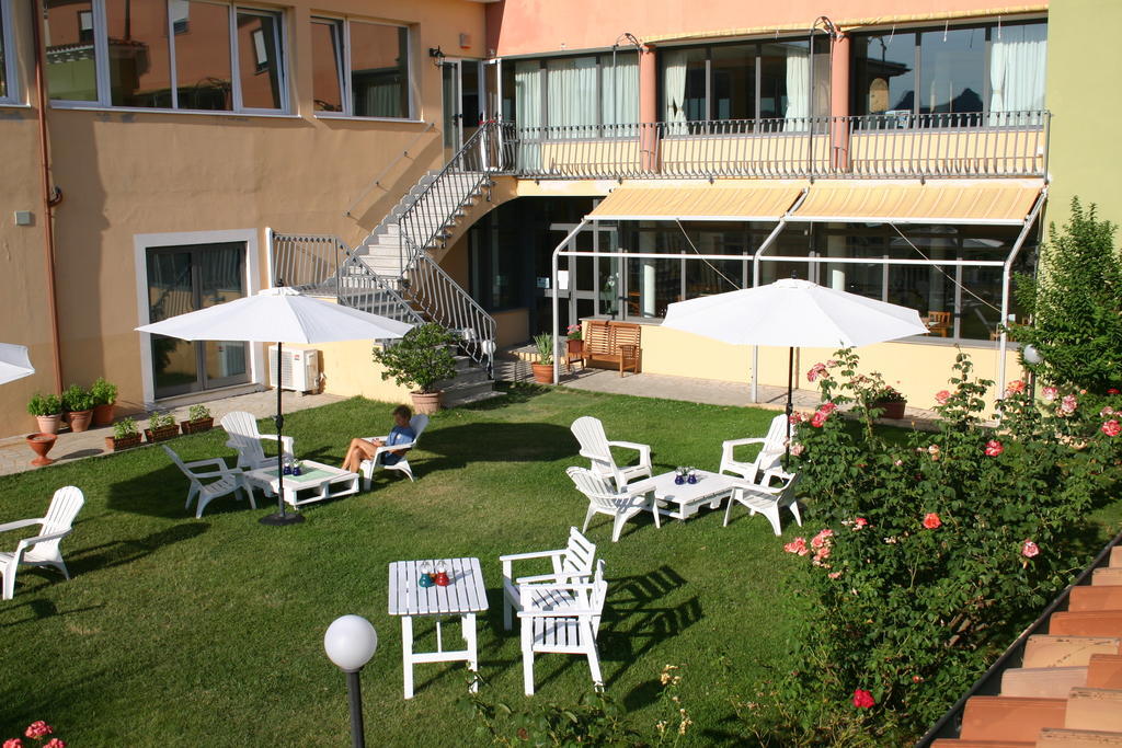 Pausania Inn Tempio Pausania Zewnętrze zdjęcie